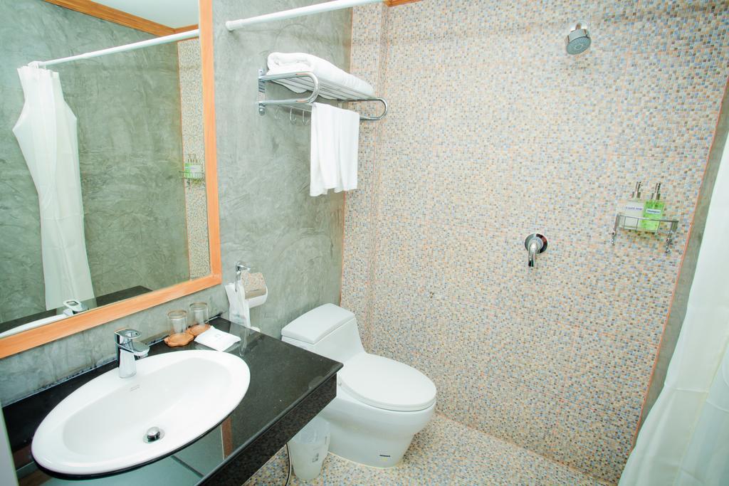 Chaphone Guesthouse Phuket Exterior foto