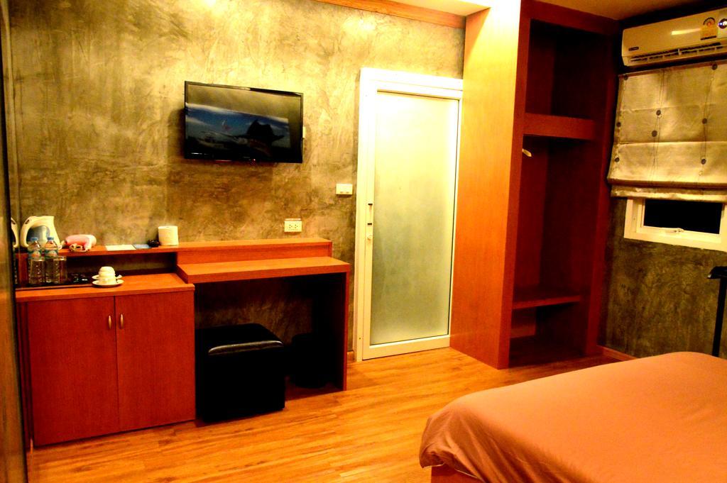 Chaphone Guesthouse Phuket Exterior foto