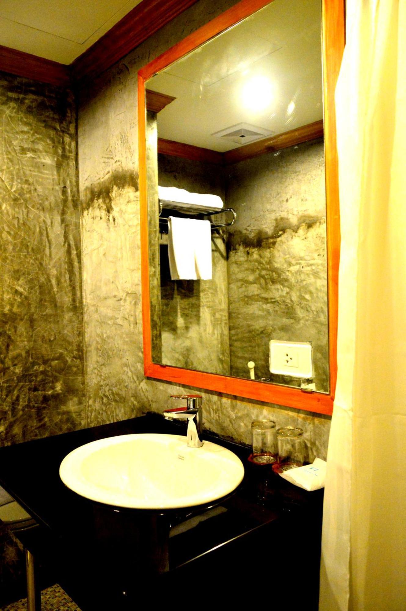 Chaphone Guesthouse Phuket Exterior foto