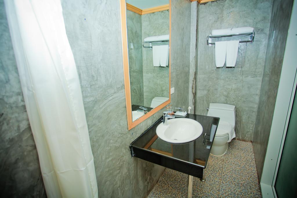 Chaphone Guesthouse Phuket Zimmer foto