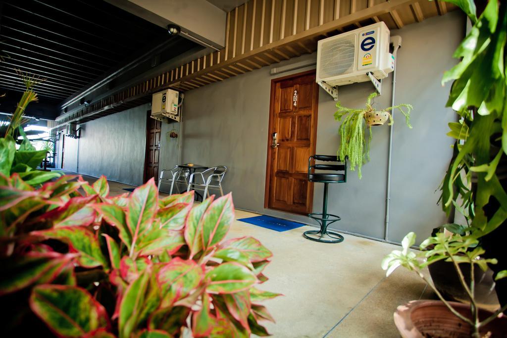 Chaphone Guesthouse Phuket Exterior foto