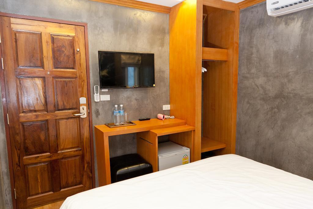 Chaphone Guesthouse Phuket Zimmer foto