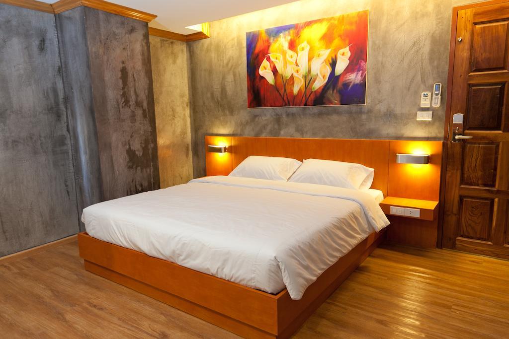 Chaphone Guesthouse Phuket Zimmer foto