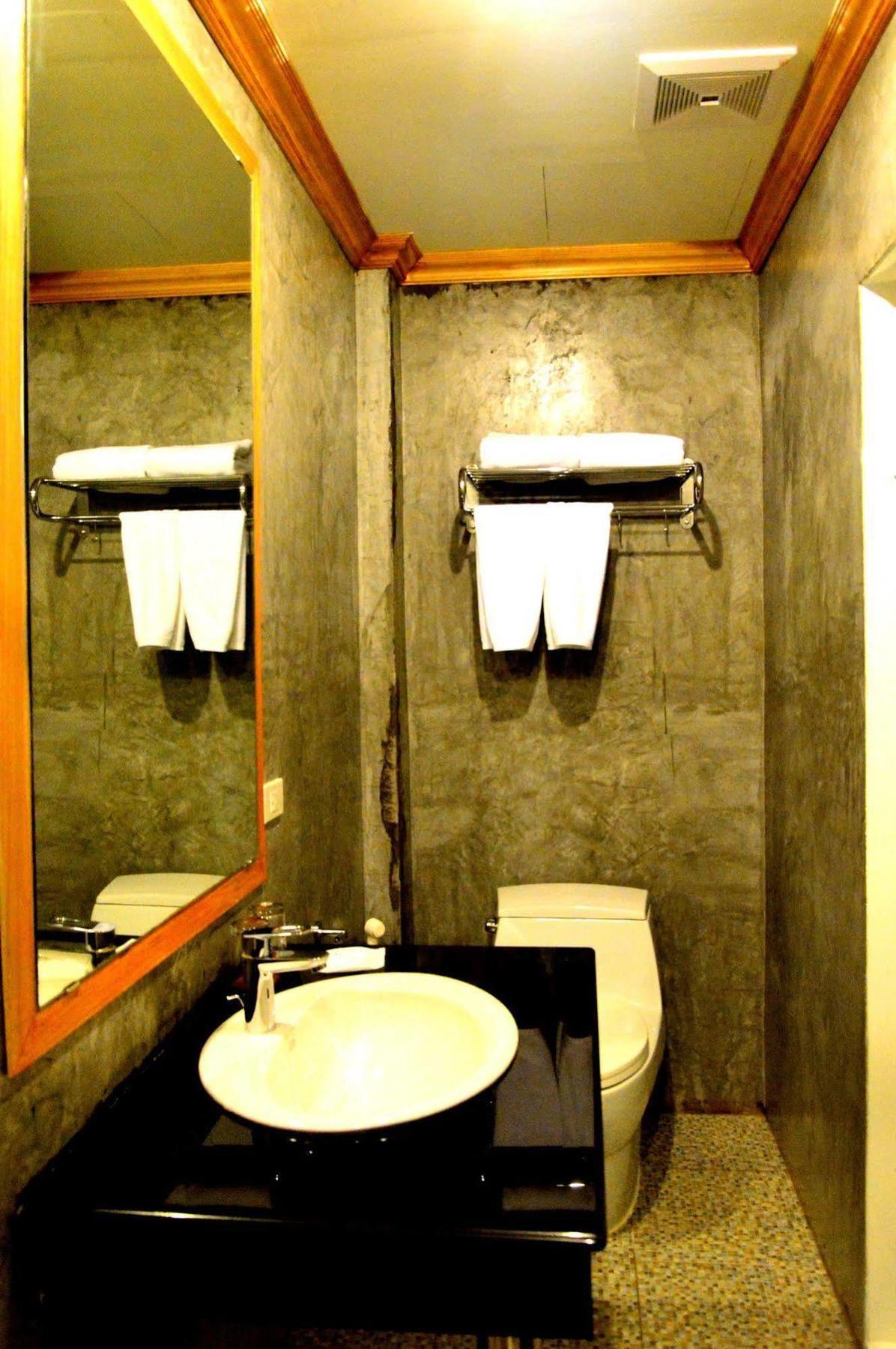 Chaphone Guesthouse Phuket Exterior foto